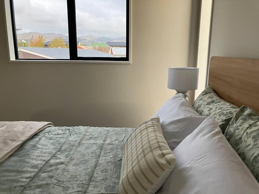 2-Bedroom Ensuite, Close To City, Comfortable, Accessible With Own Parking Christchurch Dış mekan fotoğraf