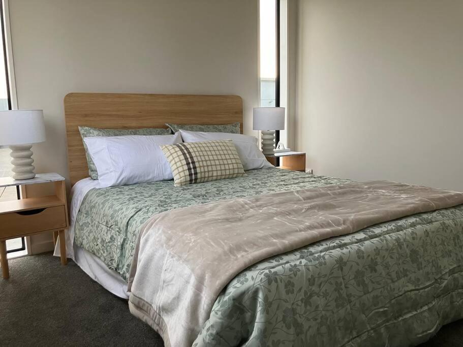 2-Bedroom Ensuite, Close To City, Comfortable, Accessible With Own Parking Christchurch Dış mekan fotoğraf
