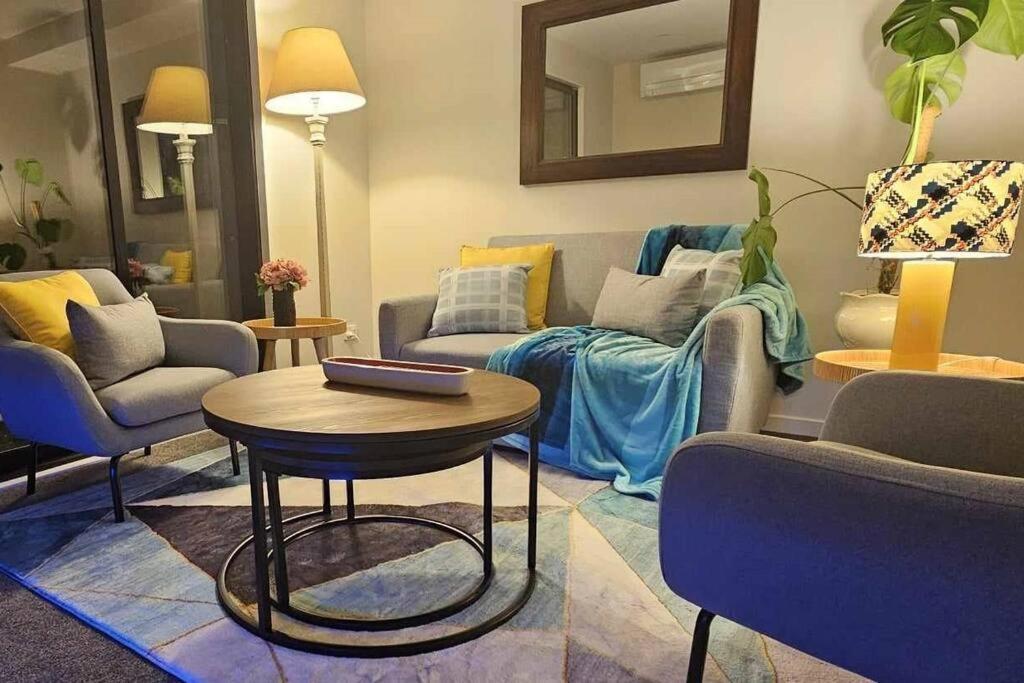 2-Bedroom Ensuite, Close To City, Comfortable, Accessible With Own Parking Christchurch Dış mekan fotoğraf